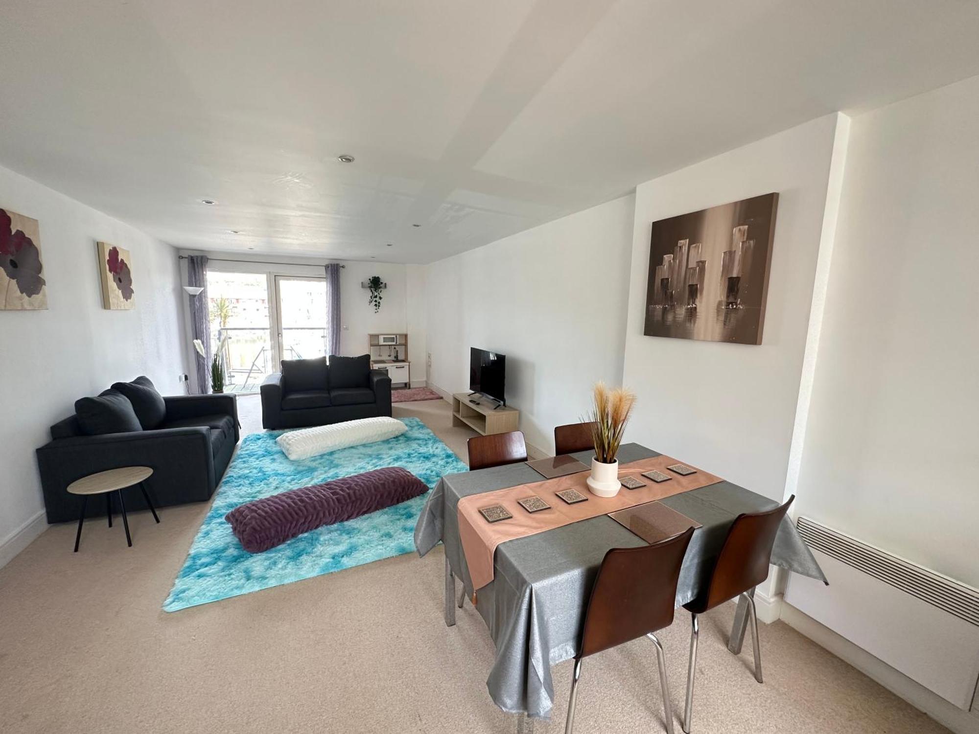 Water Front Apt Walk To The Beach & City Centre Swansea Exterior photo